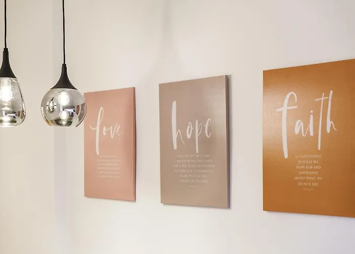 Designer In Oltrarno * Florence