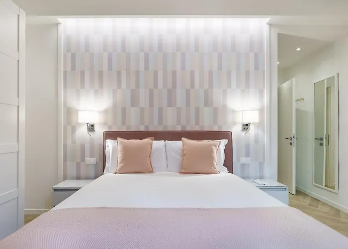 Designer In Oltrarno Florence